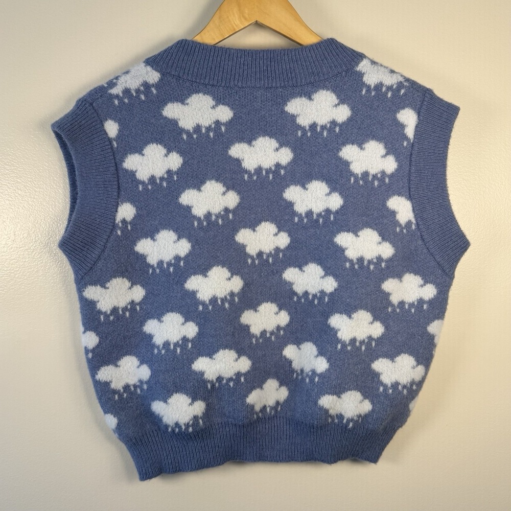 BBMW Graphic Knit Sweater Vest VNeck Womens Large Clouds Rainy Novelty Cropped - Picture 2 of 7